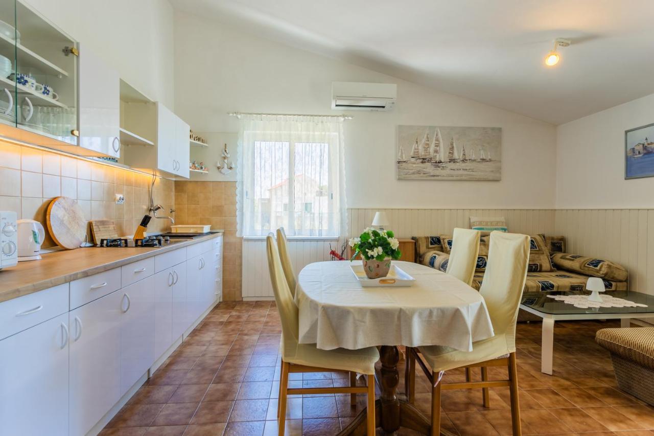 Villa Ana Zivogosce-Apartment4 Buitenkant foto