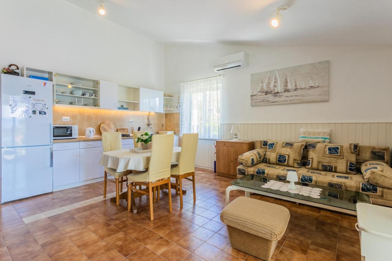 Villa Ana Zivogosce-Apartment4 Buitenkant foto